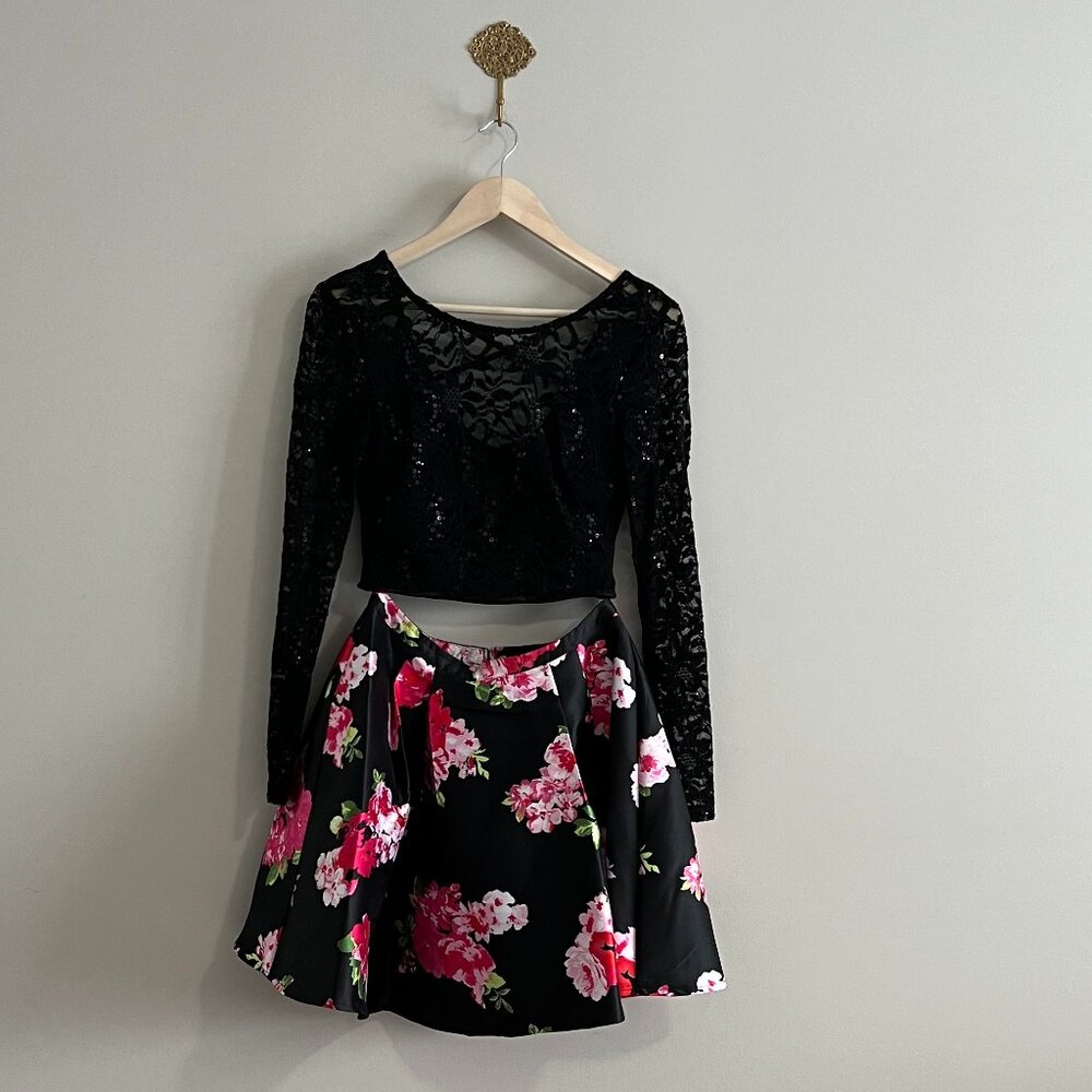 B. Darlin Floral Two Piece Set Crop Top Mini Skirt Juniors 7/8